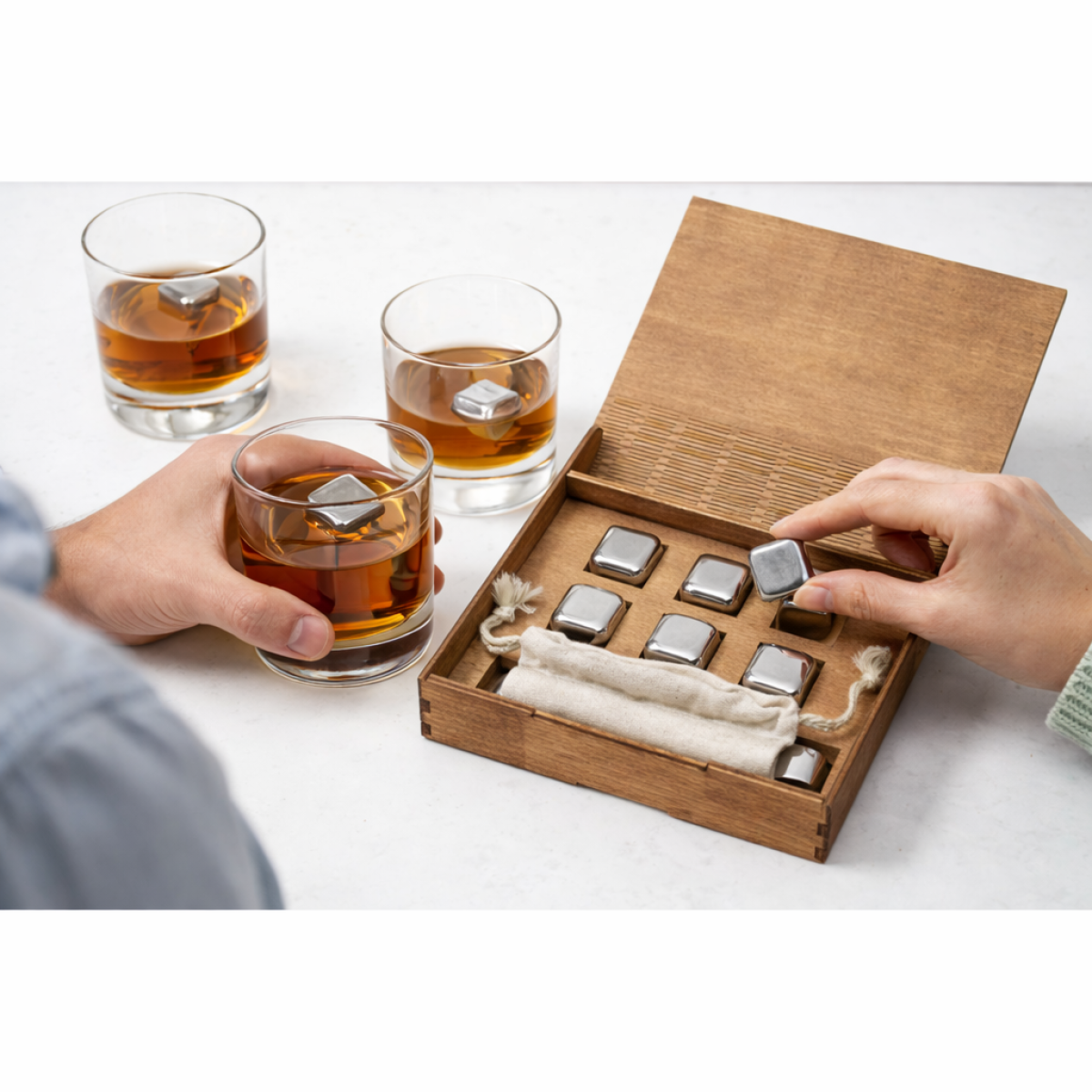 Кубики для віскі Moltis Relax Whiskey Stones Original Wood 6 шт з металу у серебряном цвете MBS - 10501