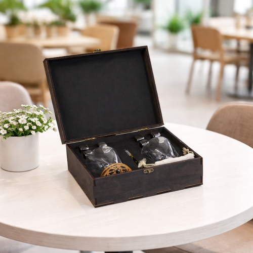 Преміальний набір для віскі  — 8 охолоджувальних кубиків, щипці, підставки в дерев’яному кейсі 