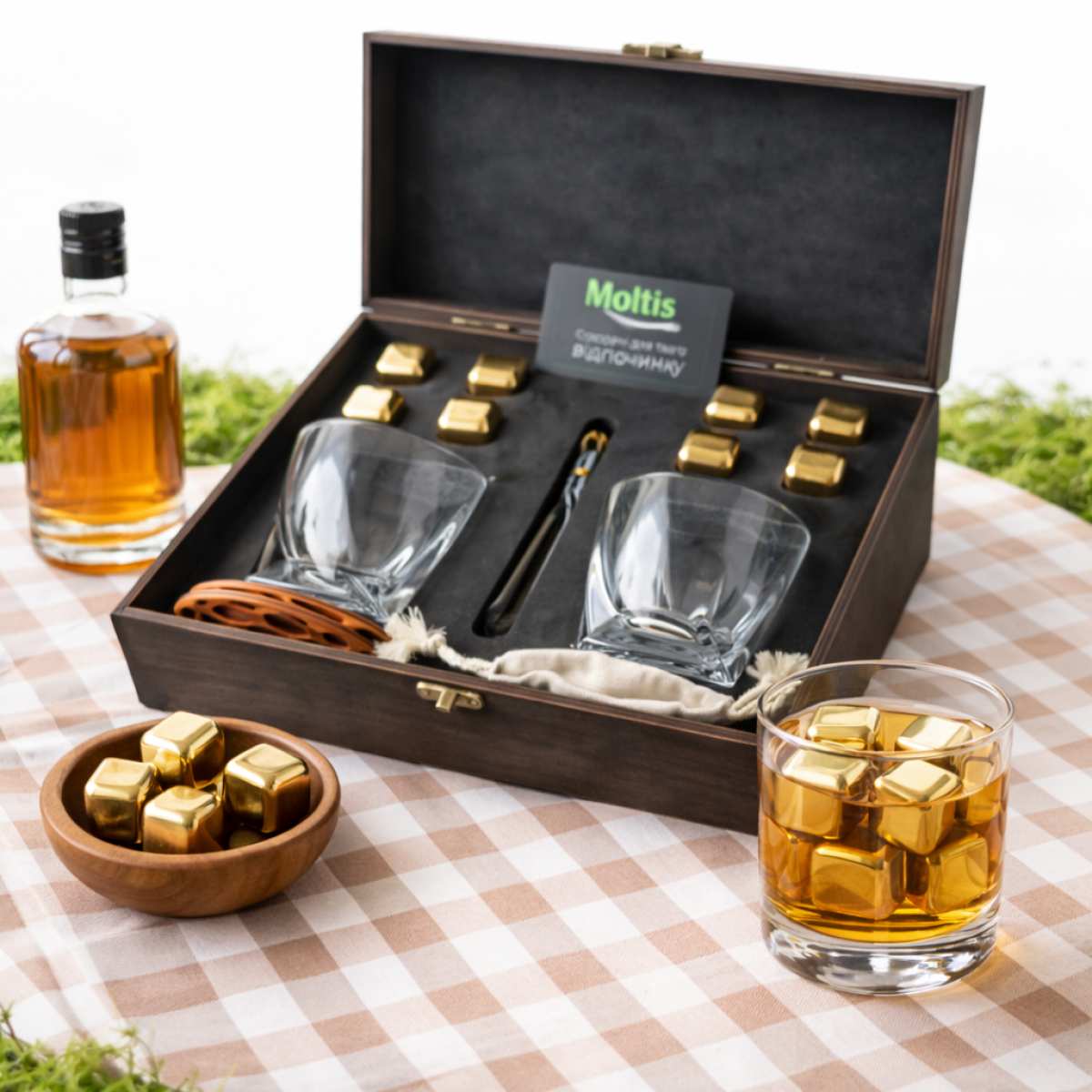 Подарункові набори Moltis Relax Whisky Stones для чоловіків, Quadro 8 шт каменів 
