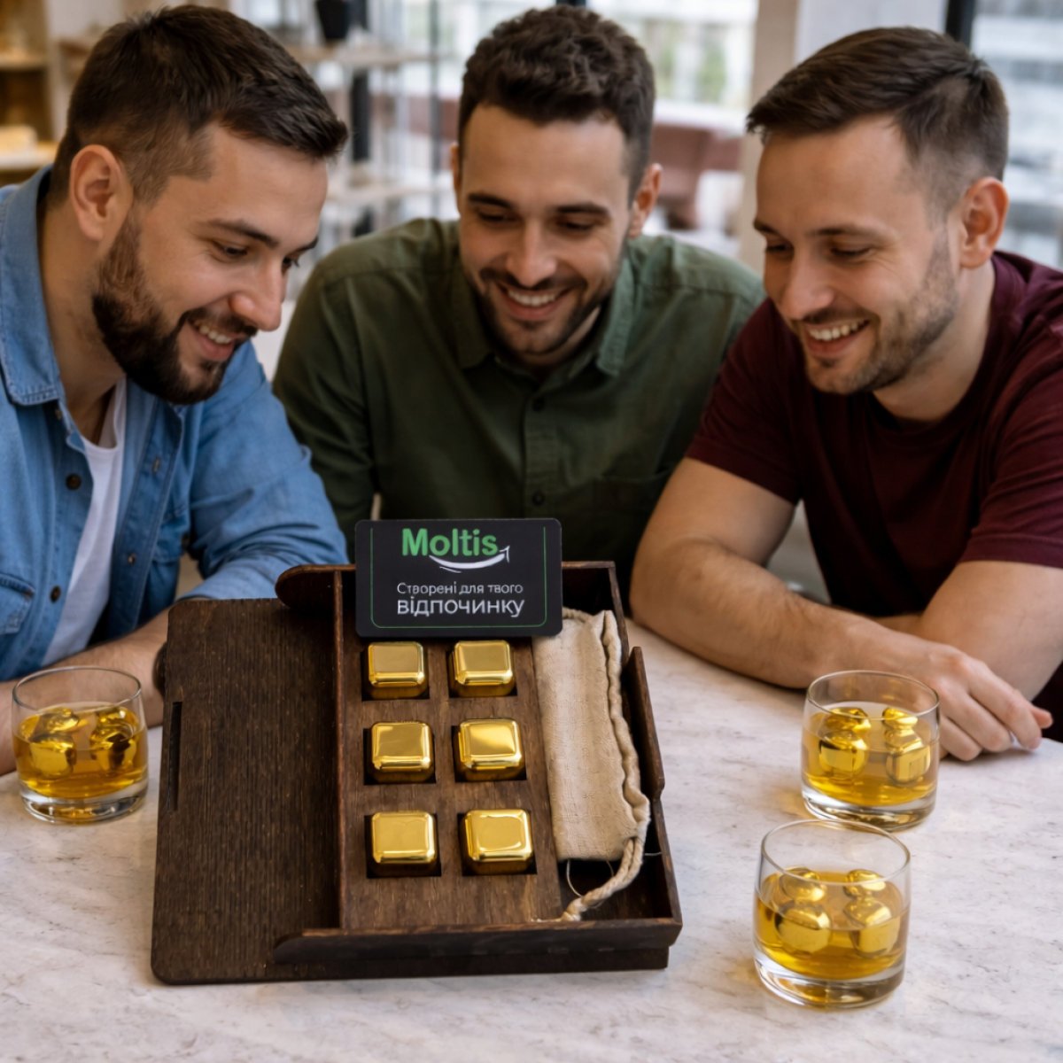 Кубики для віскі Moltis Relax Whiskey Stones Original Wood 6 шт з металу у золотому кольорі MBG - 10508