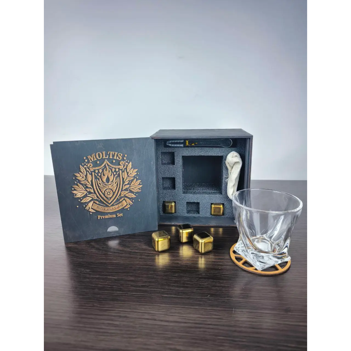 Подарунковий віскі-набір Moltis Quadro Premium з келихом, щипцями, мішечком, підставкою та 5 охолоджувальними кубиками (MR-1023)