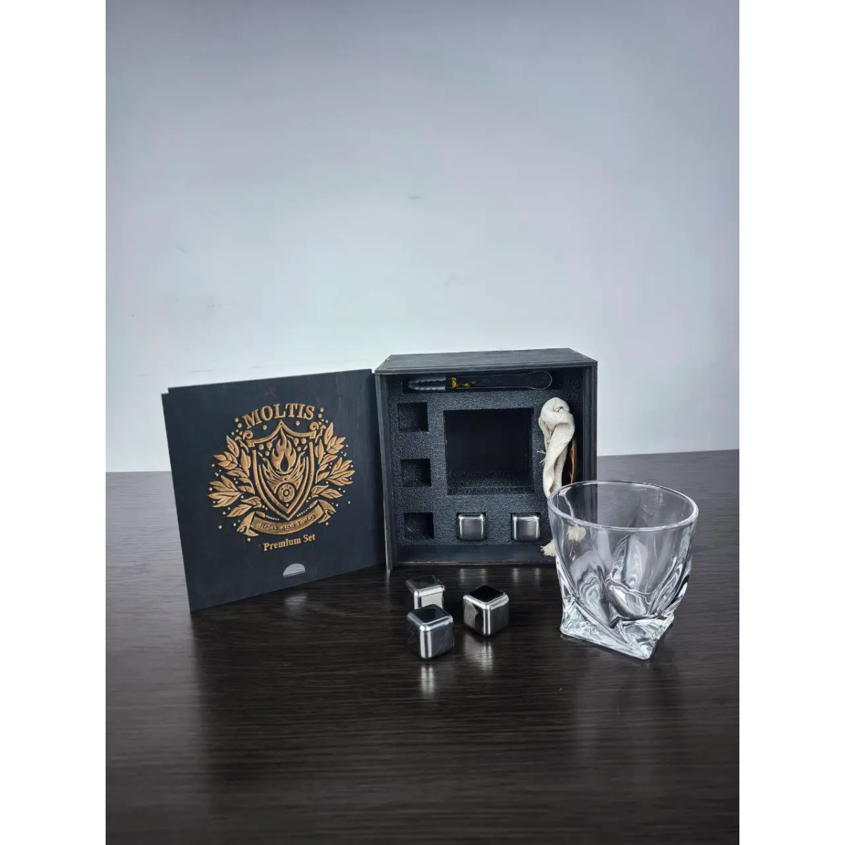 Подарунковий віскі-набір Moltis Quadro Premium з келихом, щипцями, мішечком, підставкою та 5 охолоджувальними кубиками (MR-1024)
