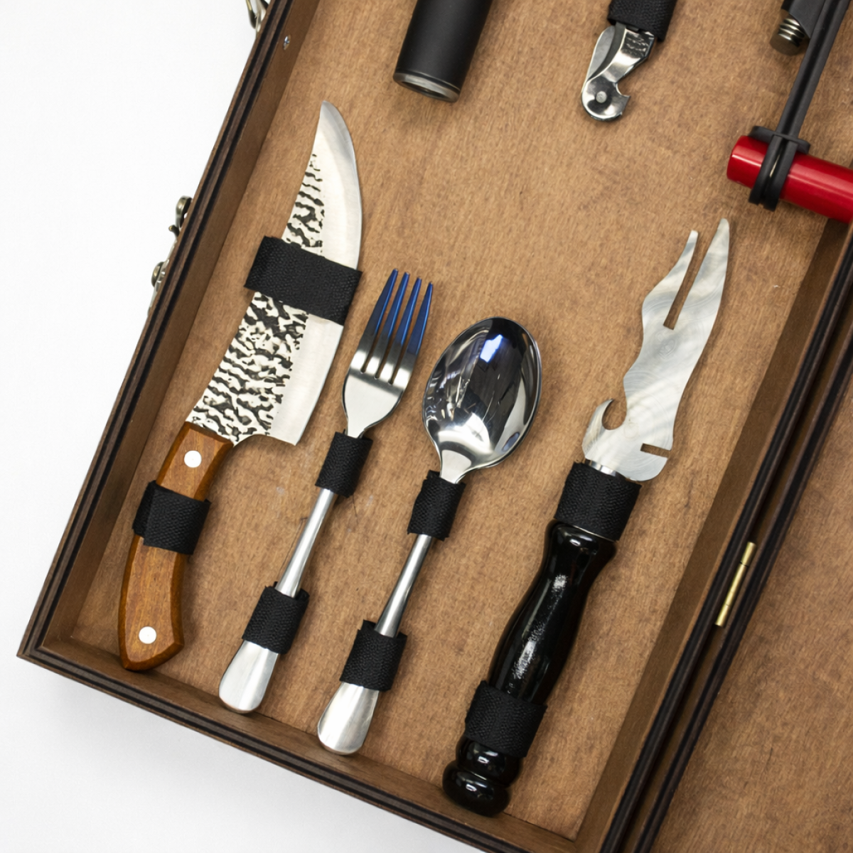 Подарунковий набір для гриля та шашлику  у світлому кейсі